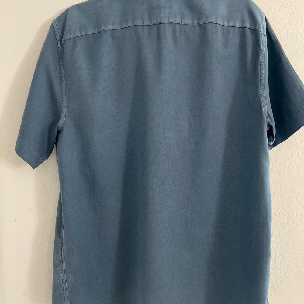 Banana Republic Light Blue Casual Button Down Shirt - Picture 5 of 12